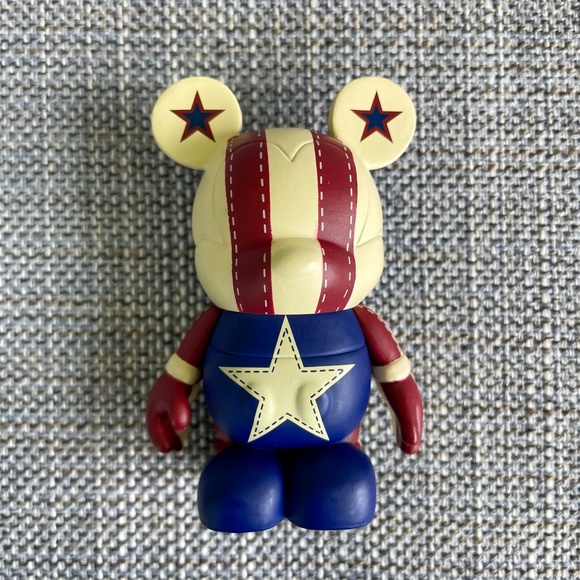 Americana Mickey Mouse Disney Vinylmation LE1500Figure/Pin Set - Trade City USA - Picture 2 of 12